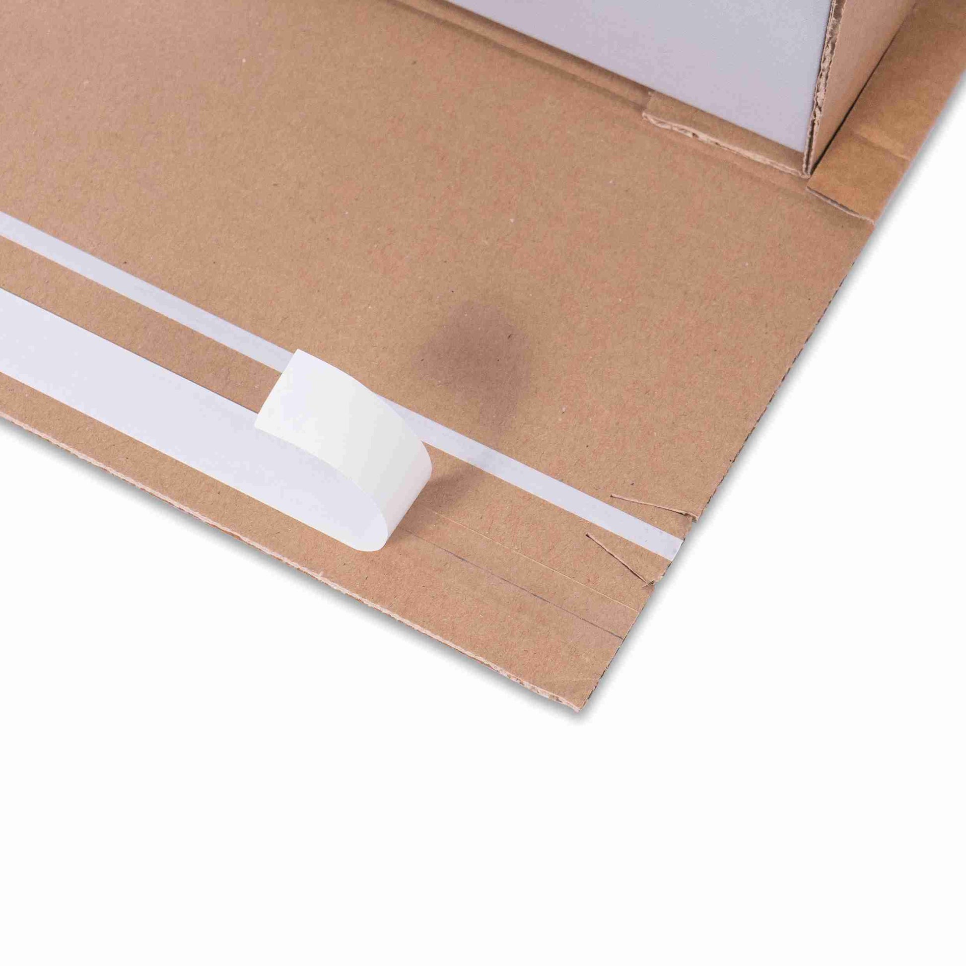 Model Versandverpackung – 320 × 290 × 80 mm, braun, Wellkarton, selbstklebend – 1 Palette (1'200 Stk.)