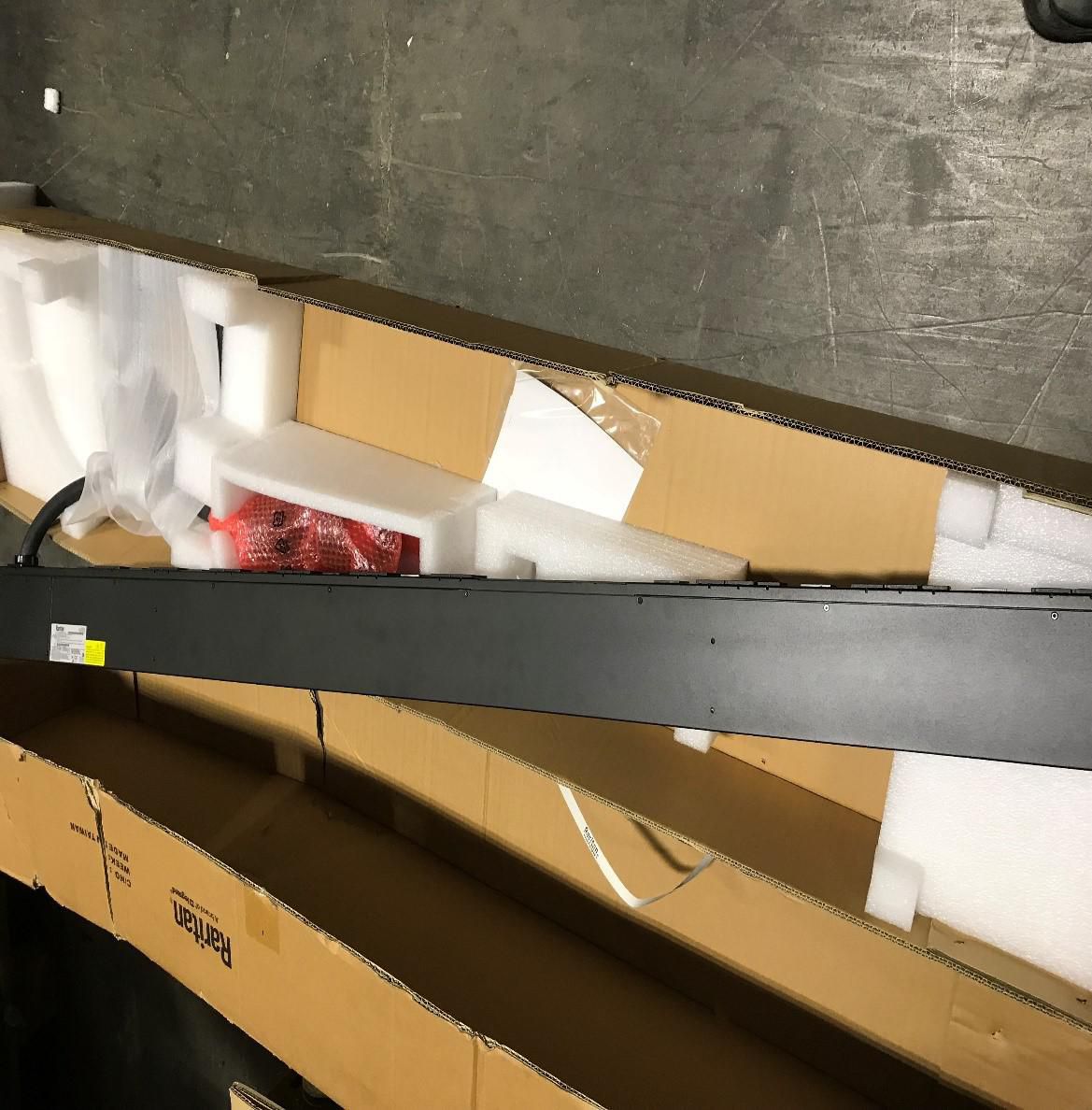 HPE PDU 63 A 380–415 V – überwacht, dreiphasig