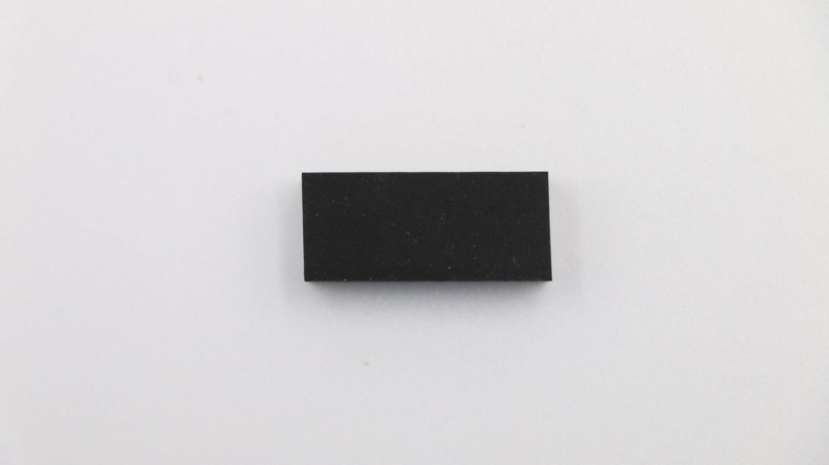 Lenovo FRU01EF846 Grafikkarten-Gummi – Japan, 1,00×1,30×2,50 cm, 0,30 kg