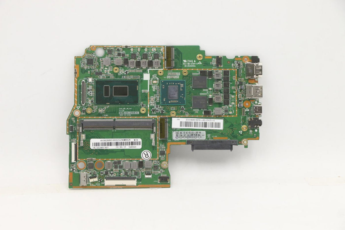 Lenovo 15,6" FHD, Core i5-8250U, 4 GB, Radeon 540