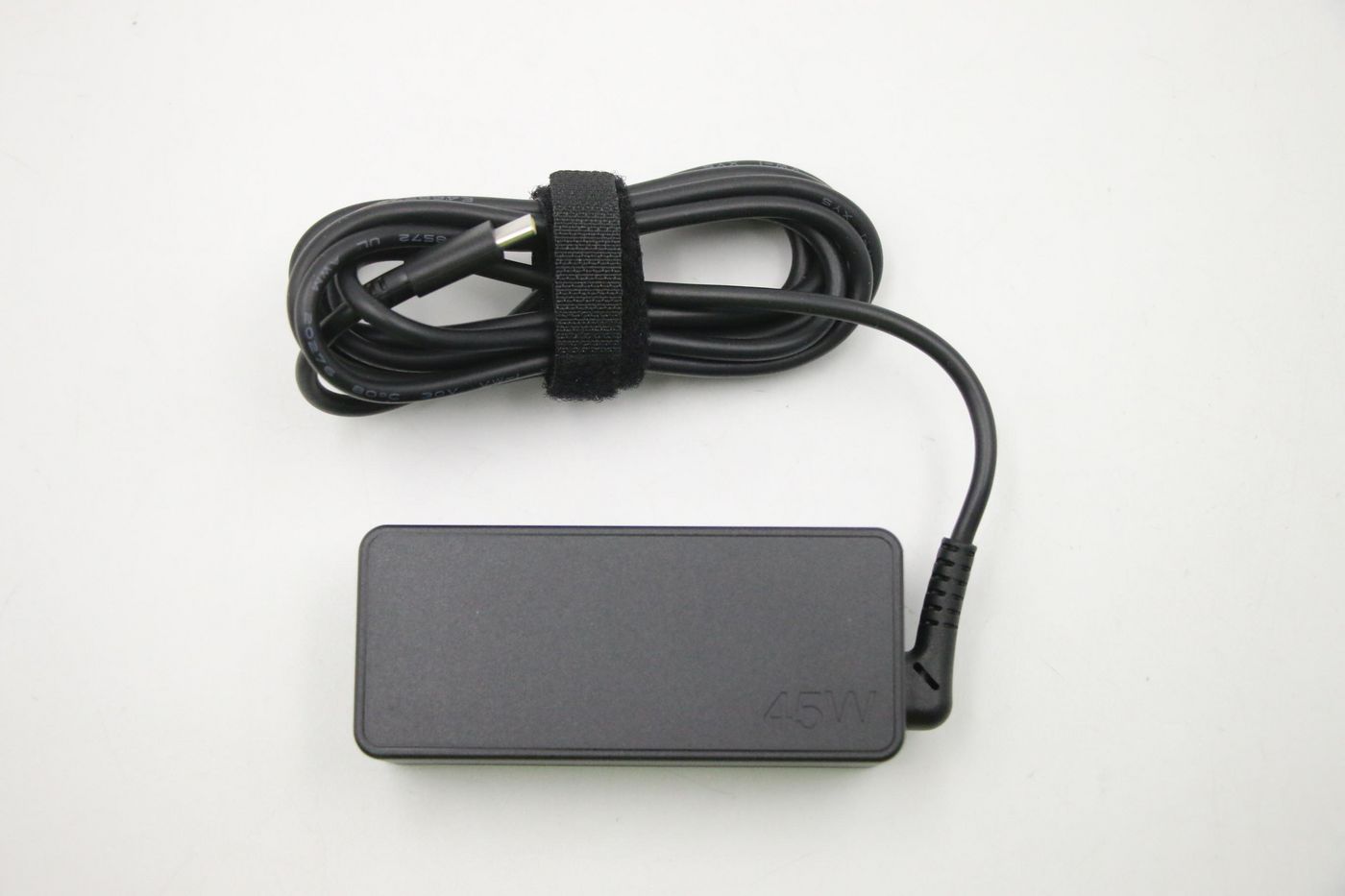 Lenovo 00HM663 Netzteil 45 W – 20 V/2,25 A – für Laptop