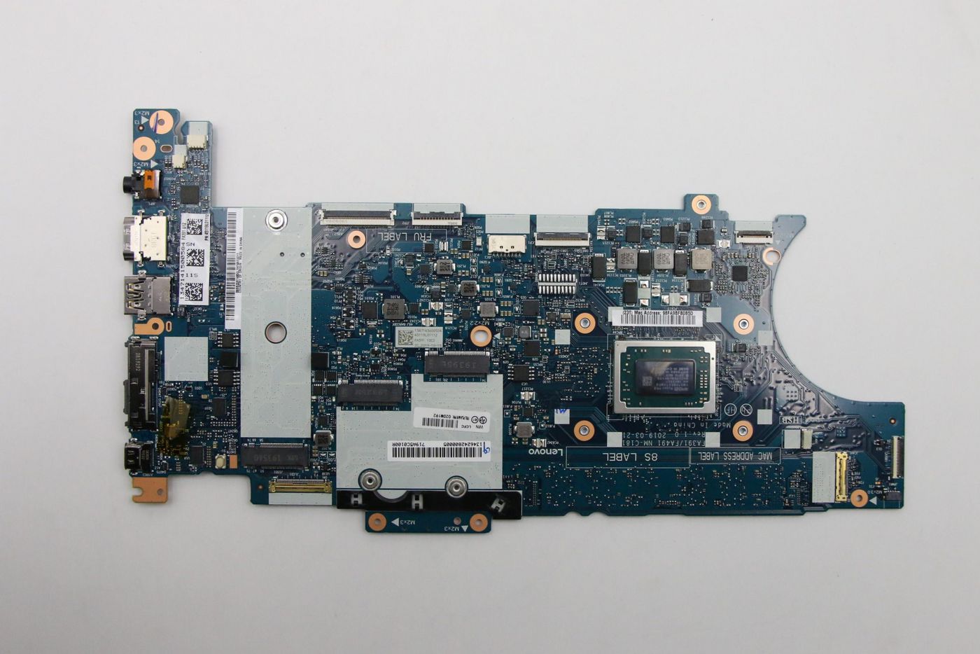 Lenovo Ryzen 7 PRO 3700U – Mainboard – 16 GB