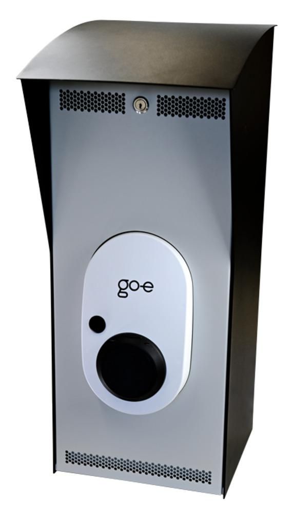 go-e Pfostenmontage – 265 × 242 × 563 mm, Stahl, verzinkt, Schwarz, für go-e Gemini (Auszug)