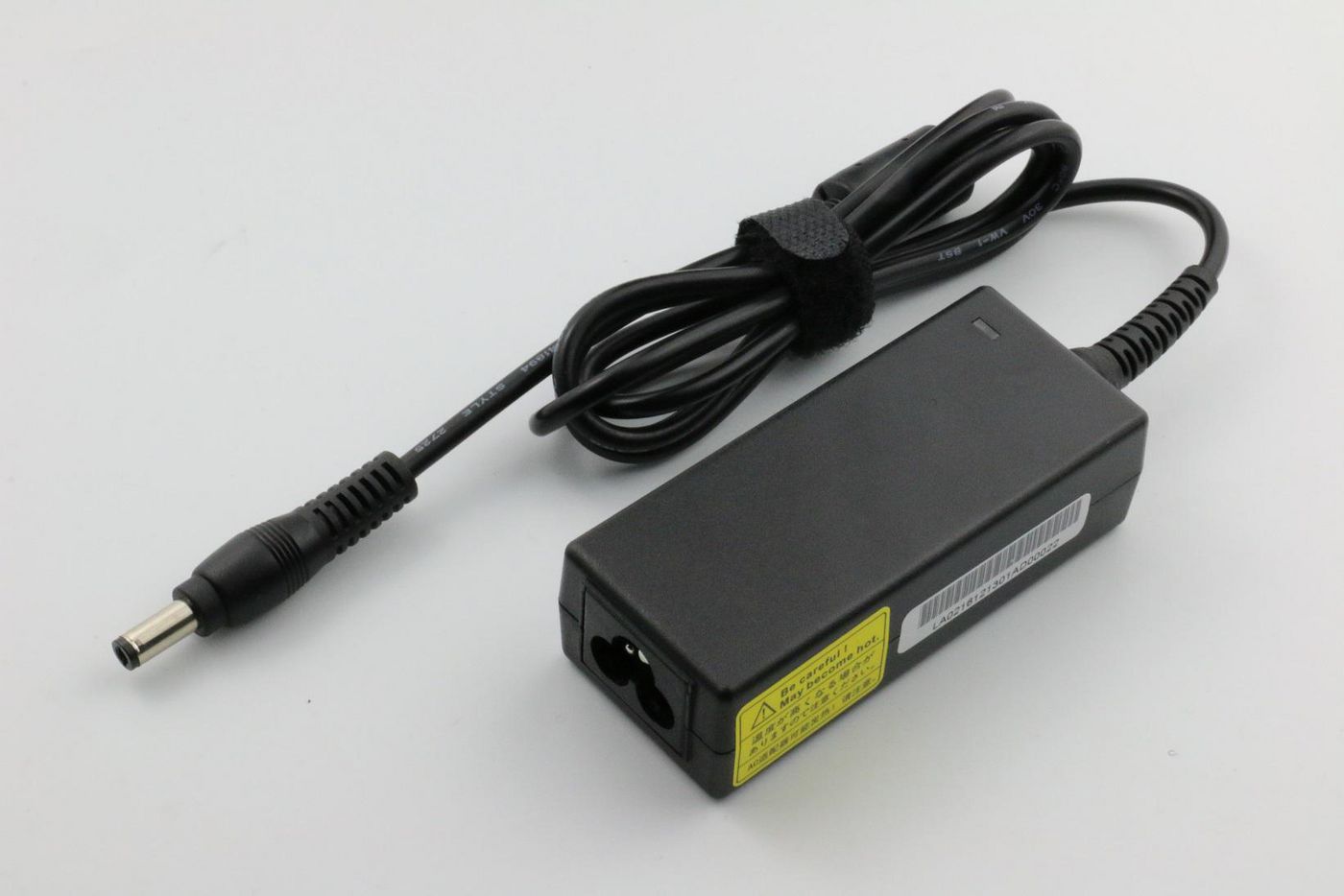 CoreParts Netzteil 40 W 19 V – 2,1 A, 5,5×2,5 mm – für Asus U20A, UL20A, UL30A und andere – schwarz