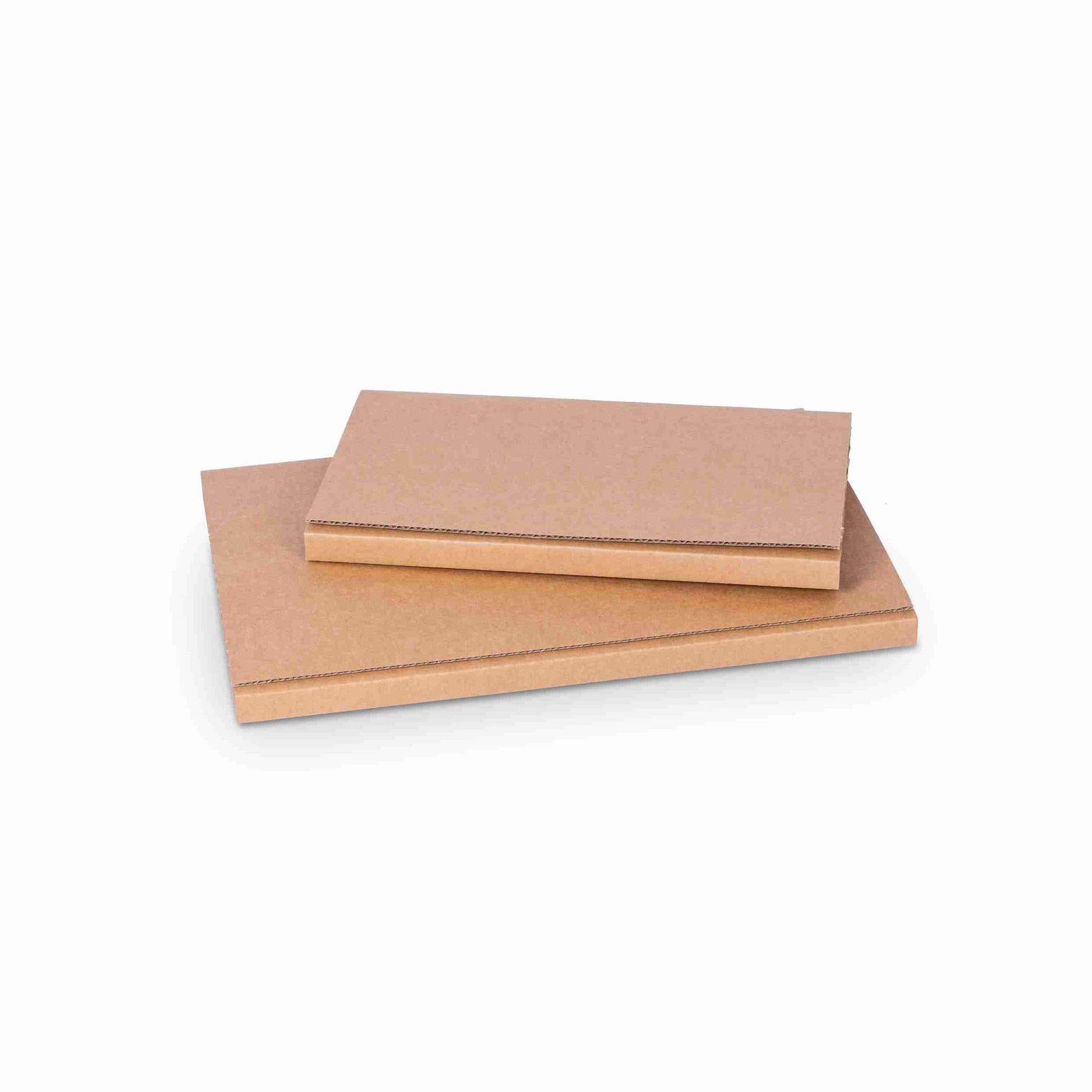 Model Versandverpackung – 230 × 150 × 60 mm, braun, Wellkarton, selbstklebend – 1 Stk., ab 2'400 Stk.