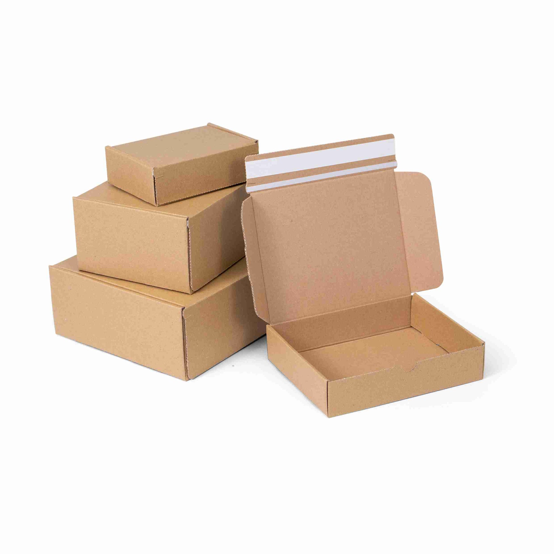 Model Versandbox – 140 × 101 × 43 mm, braun, Wellkarton, Automatikboden, selbstklebend – 1 Stk., ab 20 Stk.