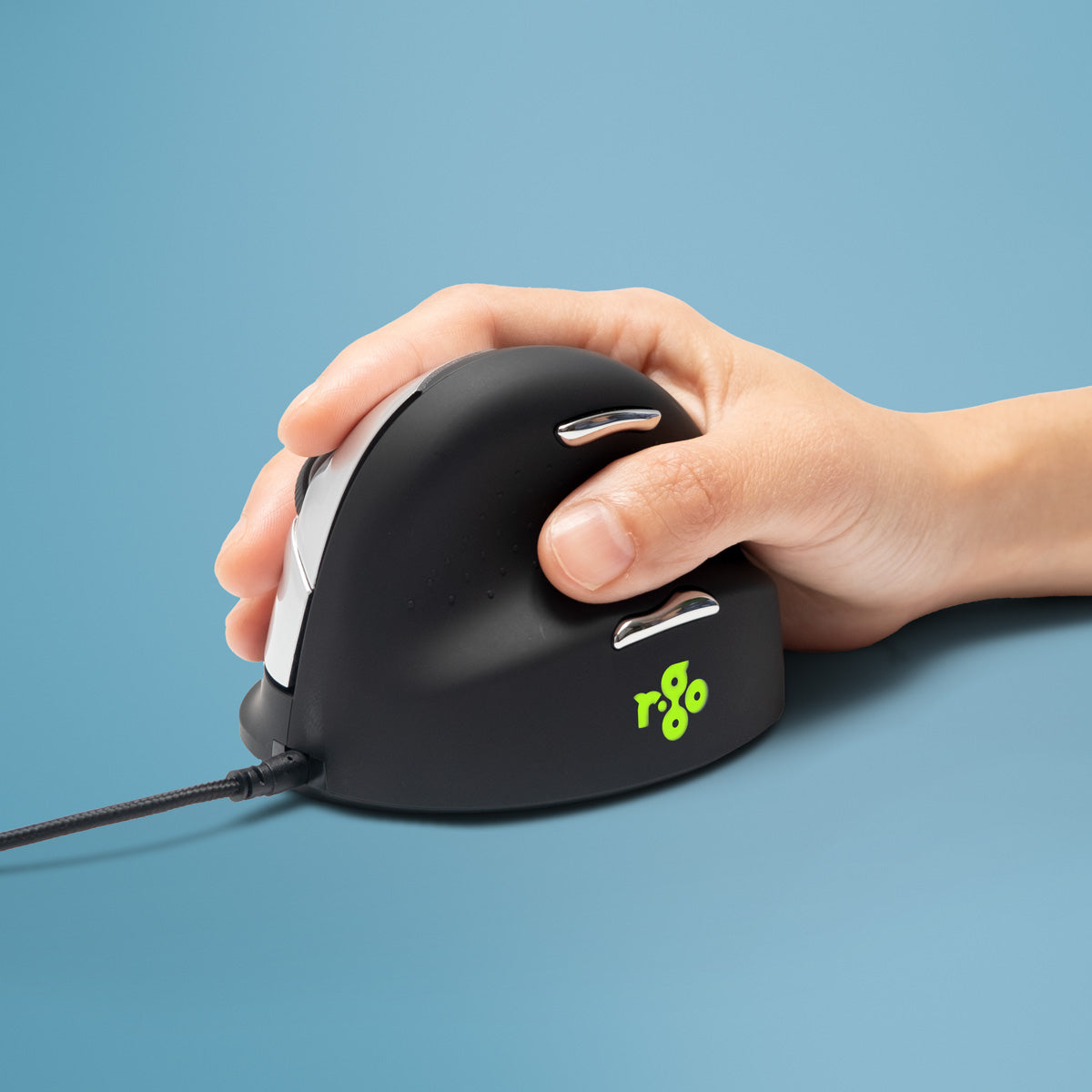 R-Go Tools Ergonomische Maus Medium Ergonomische Maus – kabelgebunden, für Handflächen 165–185 mm