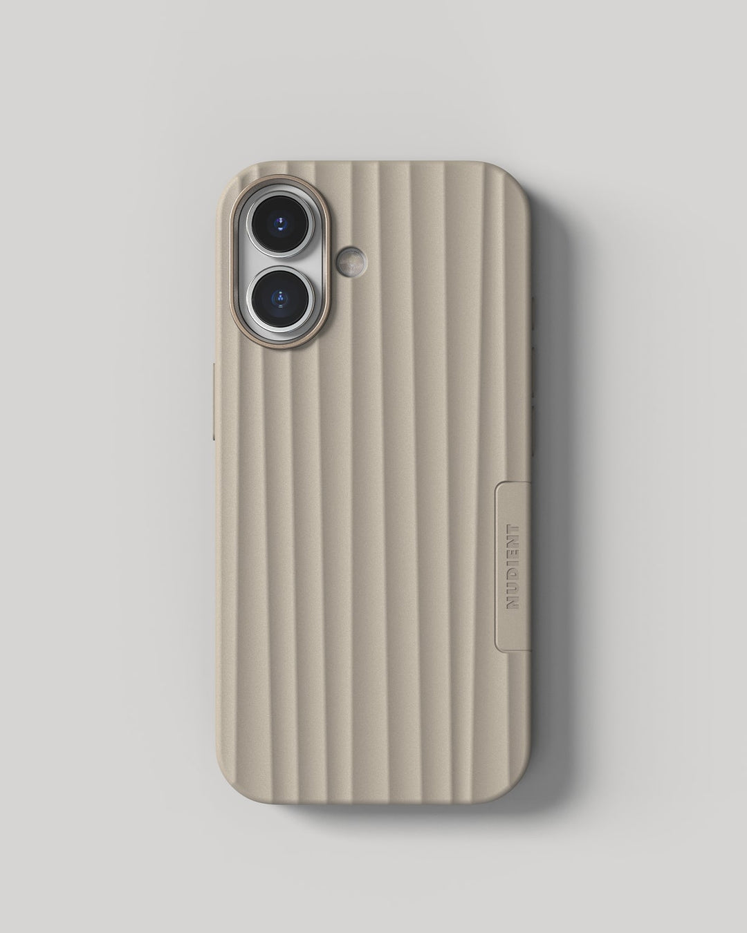 Nudient – Backcover Bold – für Apple iPhone 17 – beige – MagSafe-kompatibel