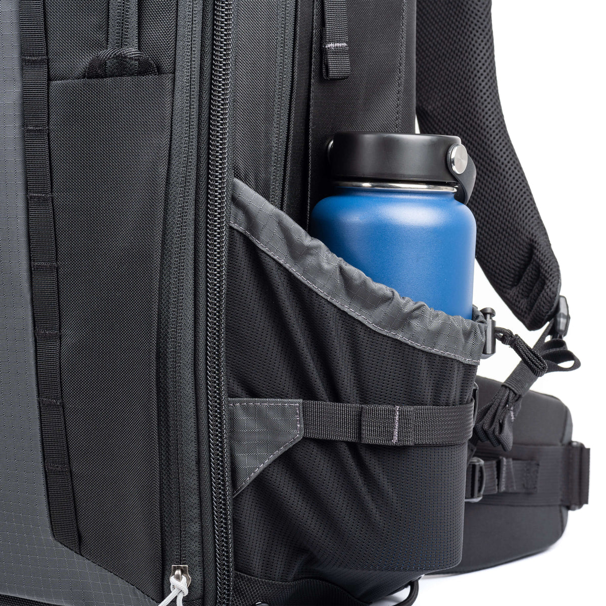 Think Tank FirstLight 46L+ Kamerarucksack – 46 l, 8 Objektive, wasserabweisend – für DSLR, Drohnen – Schwarz