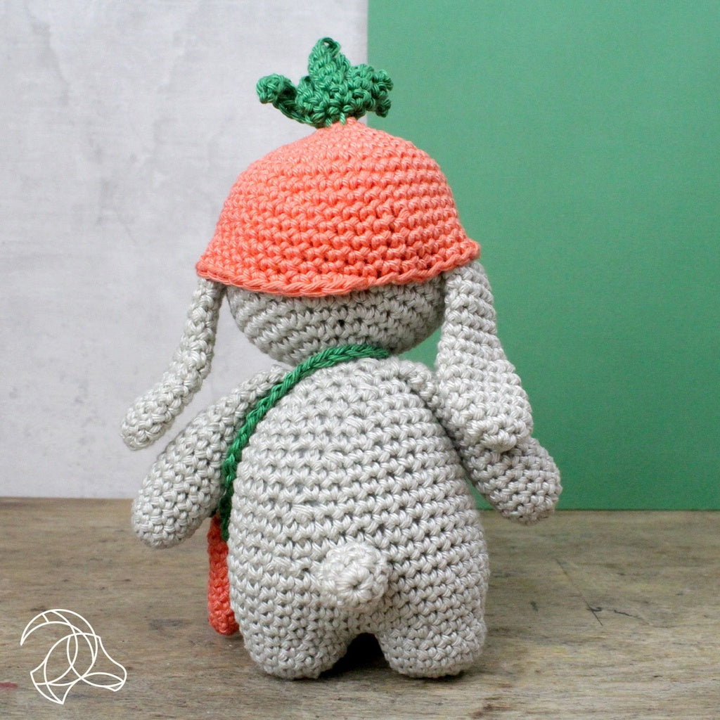 Hardicraft Häkelset Hase Frank Mehrfarbig – ca. 16 cm