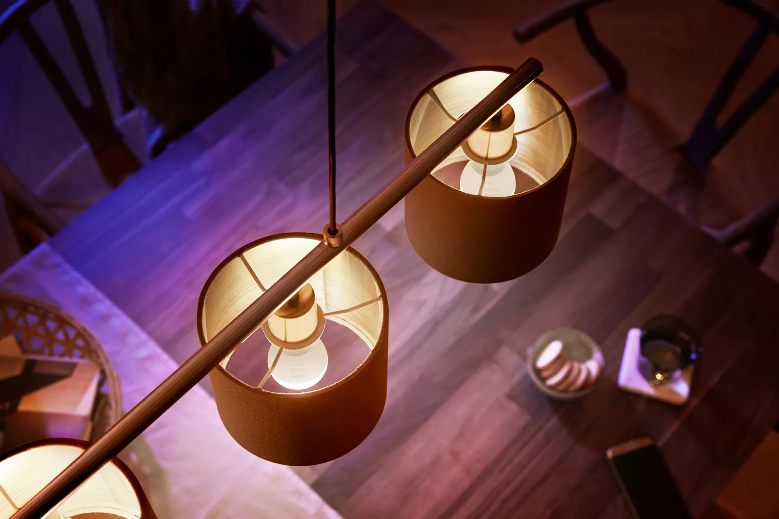 Philips by Signify Philips Hue Smart-Leuchtmittel E14 – Warmweiss 2700 K, 470 lm, 5,7 W, Bluetooth – für Philips Hue – IP20 – 2 Stk.