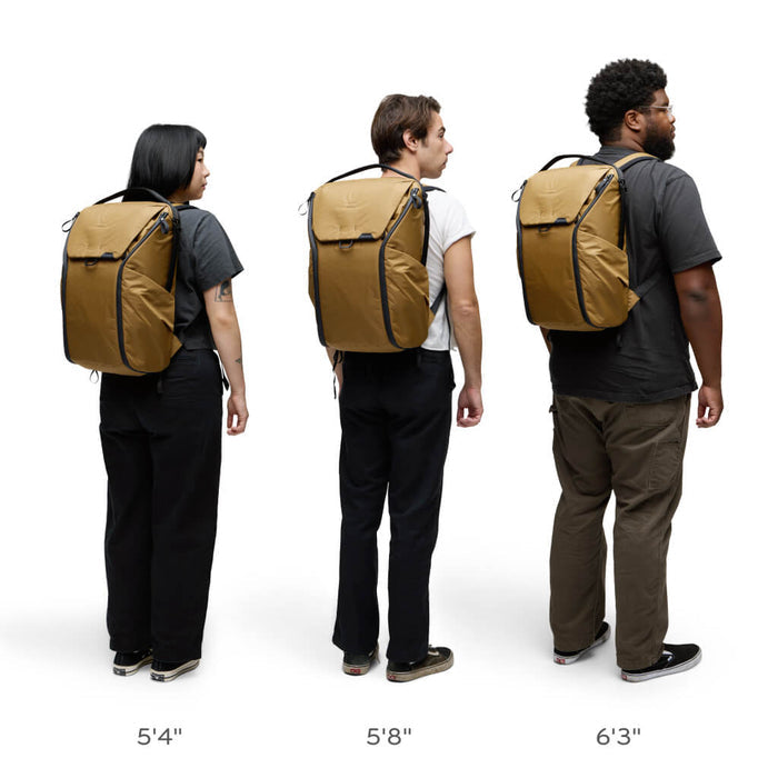 Peak Design Notebook-Rucksack Everyday – 30 l, wasserfest, Nylon/Polyester – Braun, 330 × 485 × 270 mm