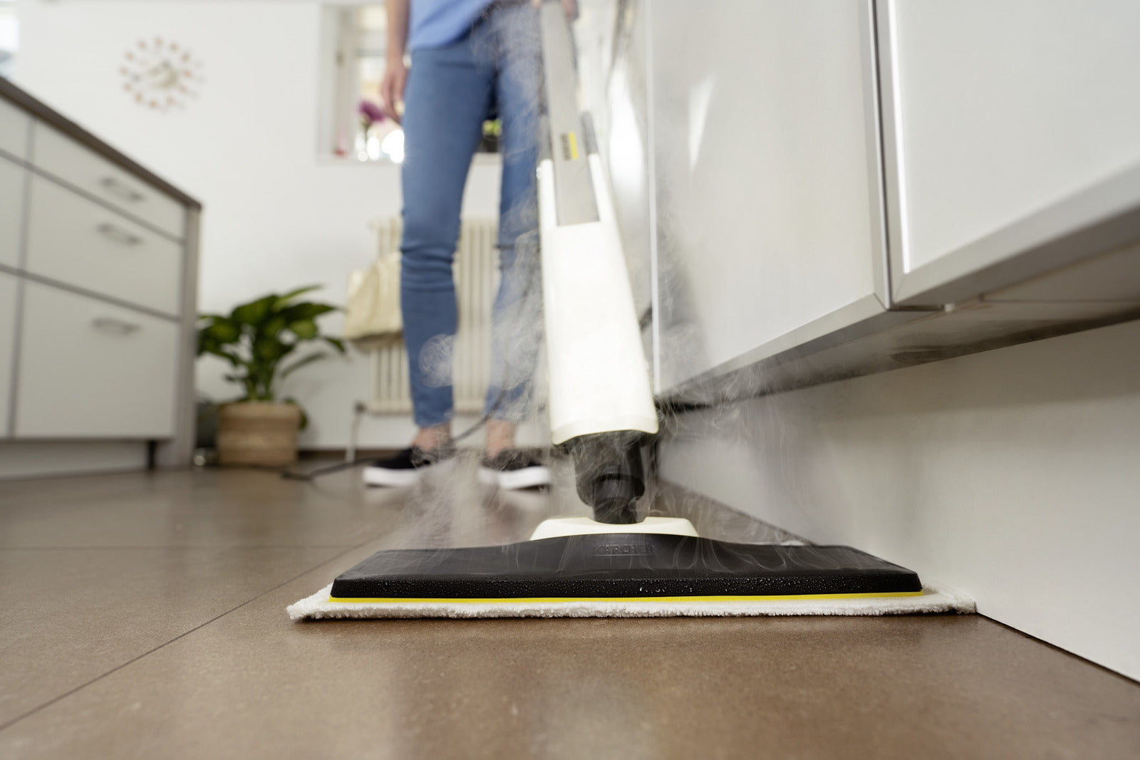 Kärcher Dampfmopp SC 2 Upright – 0,4 l – Schwarz/Weiss – 16,8 × 31,4 × 118,5 cm
