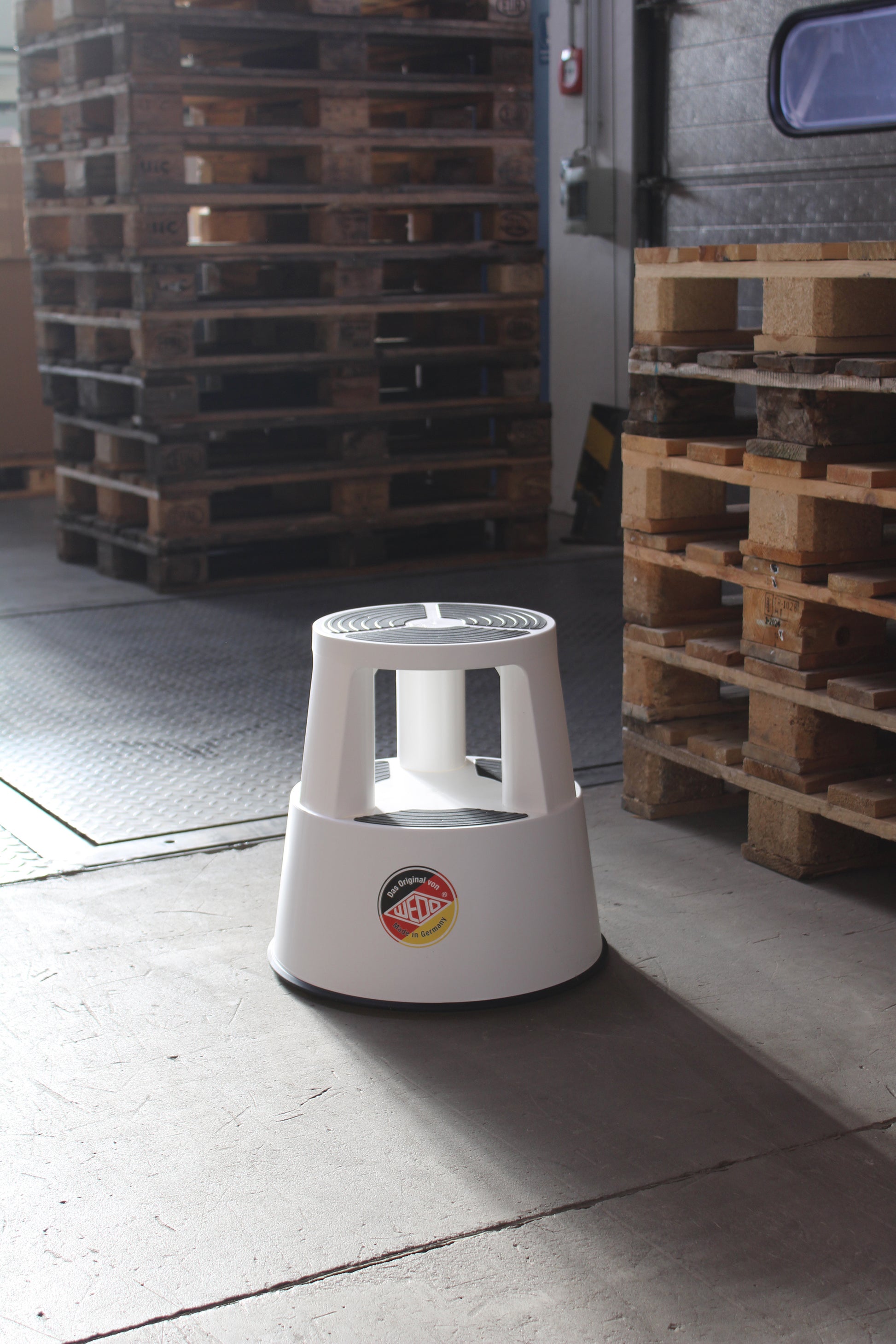 WEDO SuperStep Rollhocker – Polypropylen – Weiss, bis 150 kg