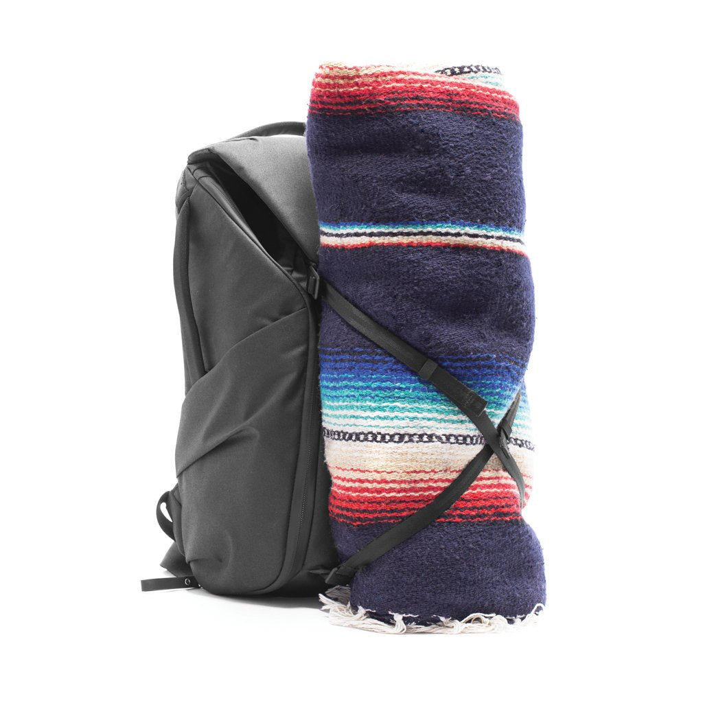 Peak Design Everyday v2 Kamerarucksack – 30 l, Platz für 6 Objektive, Nylon/Polyurethan – Schwarz