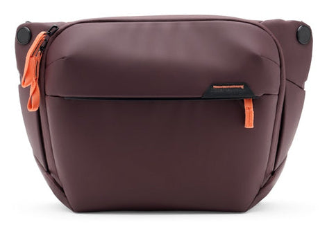 Peak Design Everyday Sling Umhängetasche – 6 l, Nylon – für Systemkameras, DSLRs und Drohnen – Burgund