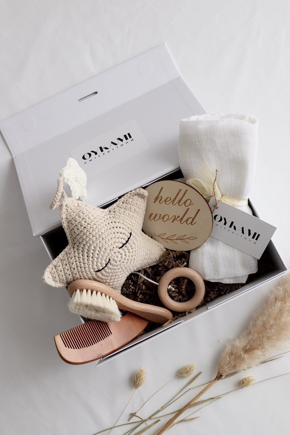 OYKAMI Geschenkbox – Baumwolle, Holz, Weiss, Beige