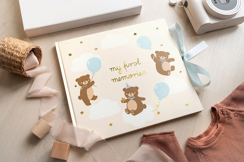 PartyDeco AZ4 Teddybär – Fotobuch, gebunden, mehrfarbig, 25 × 28 cm