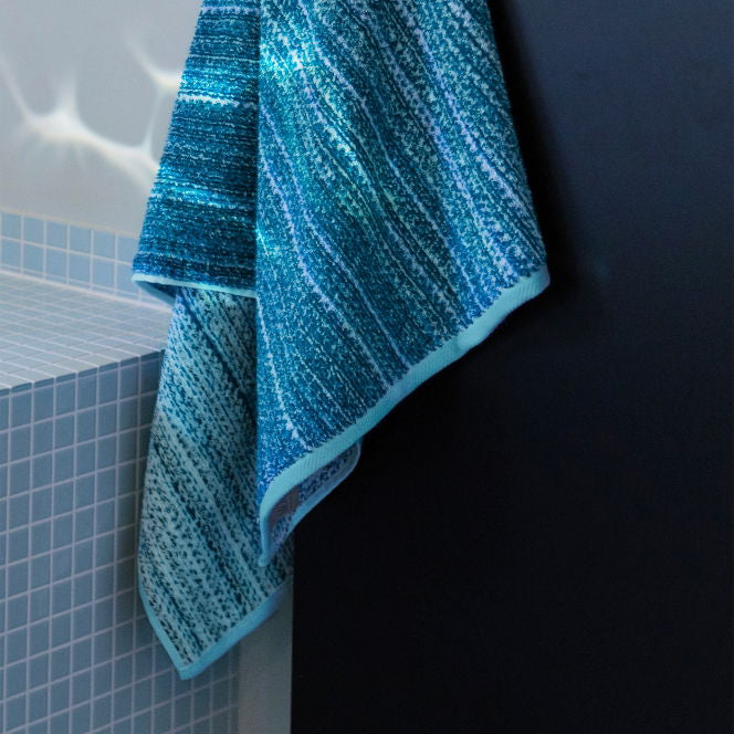 Möve Duschtuch Tide Texture – 67×140 cm, 100% Baumwolle, 520 g/m², Petrol