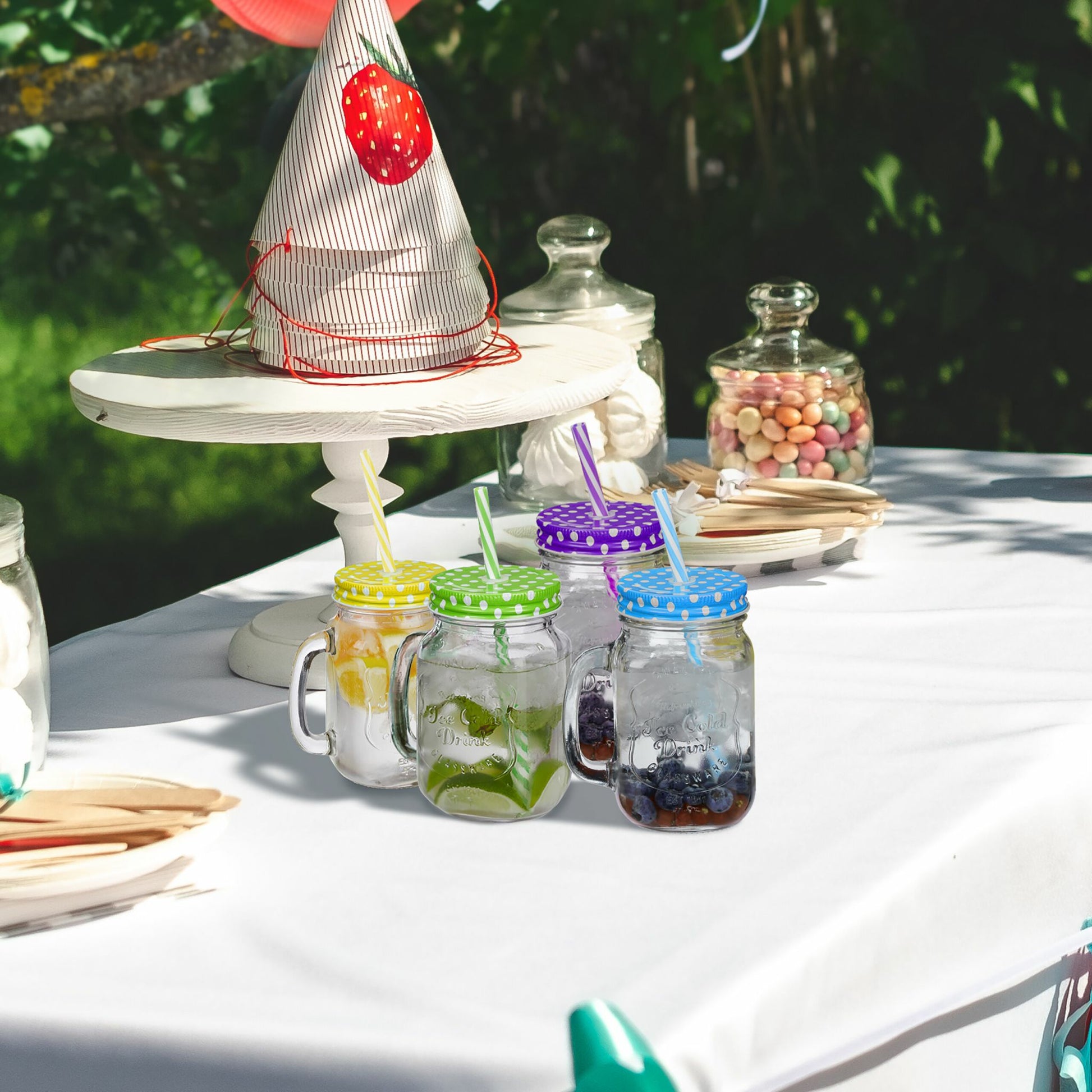Relaxdays Trinkbecher – 4er Set, 500 ml, Glas, Mehrfarbig, mit Deckel, spülmaschinenfest