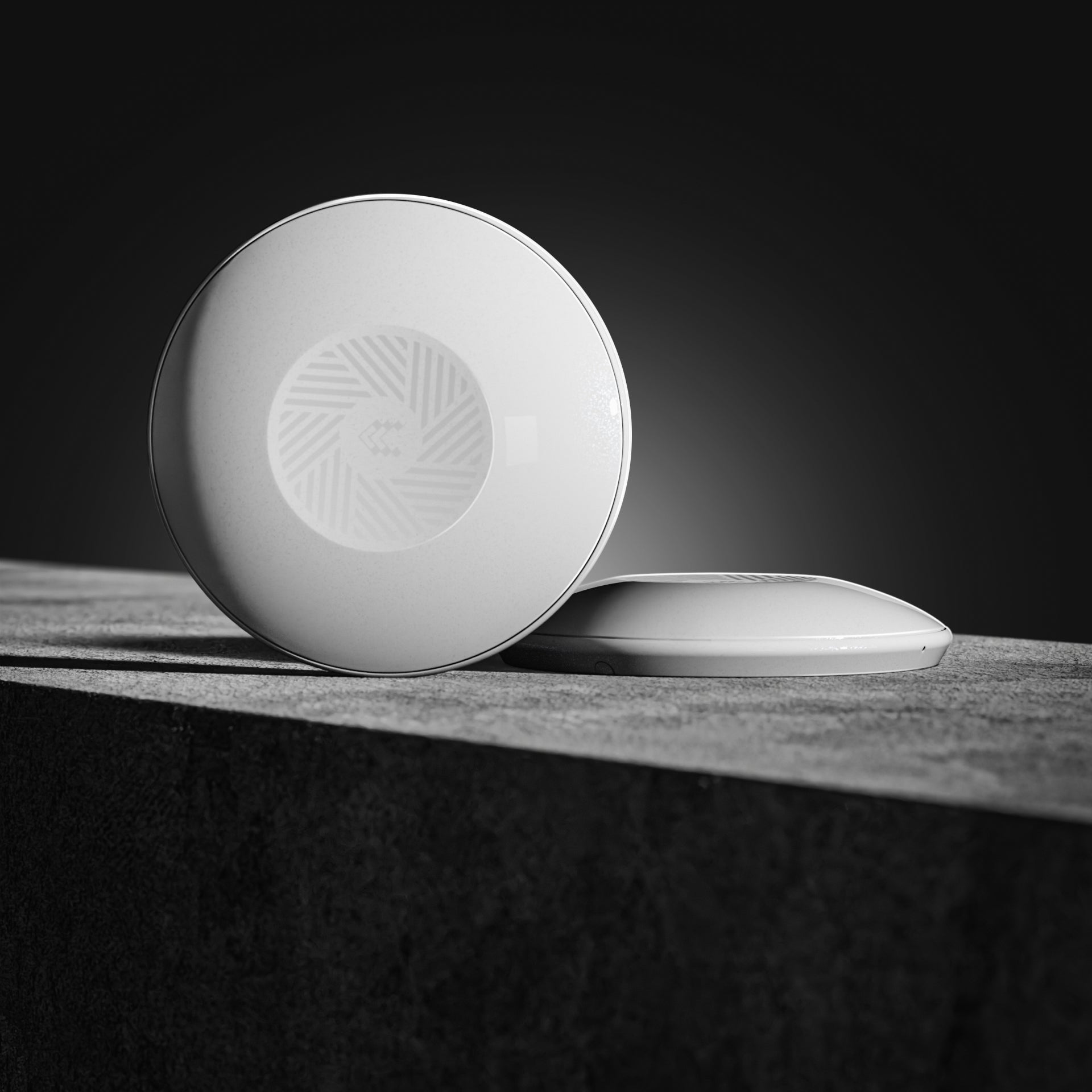 Teltonika TAP100 – Access Point – Wi‑Fi 4 (2,4 GHz), 300 Mbit/s, PoE, Wand/Decke