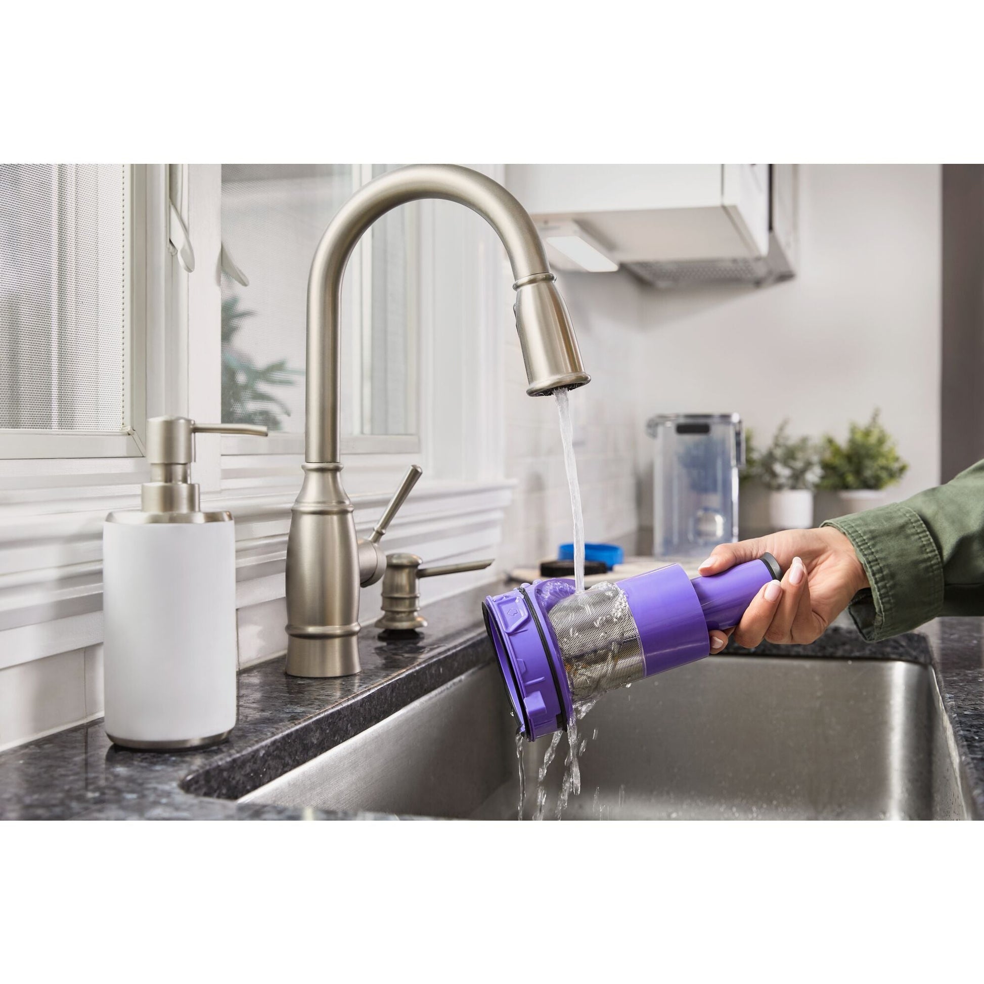 Black & Decker BLACK+DECKER Stielsauger BHFEA640WG – 4000 mAh, 0,8 l, Akkubetrieb, 2 Stufen