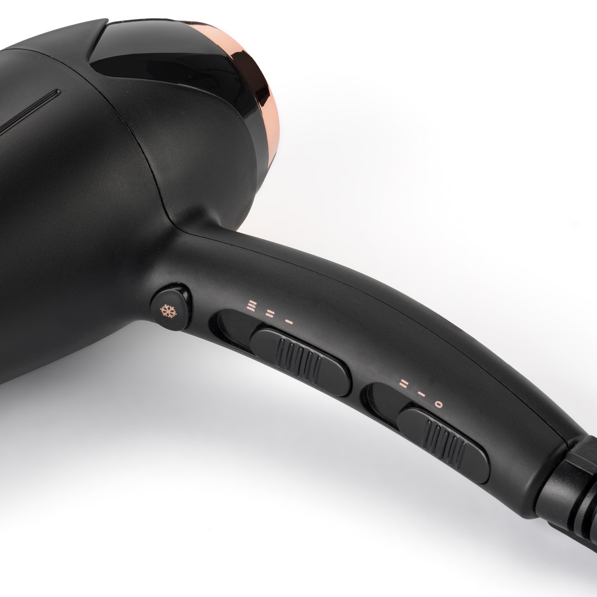 BaByliss Haartrockner D570DE – 2200 W, Ionenfunktion, Keramik-Heizsystem, 2 Geschwindigkeiten, 3 Heizstufen – Schwarz