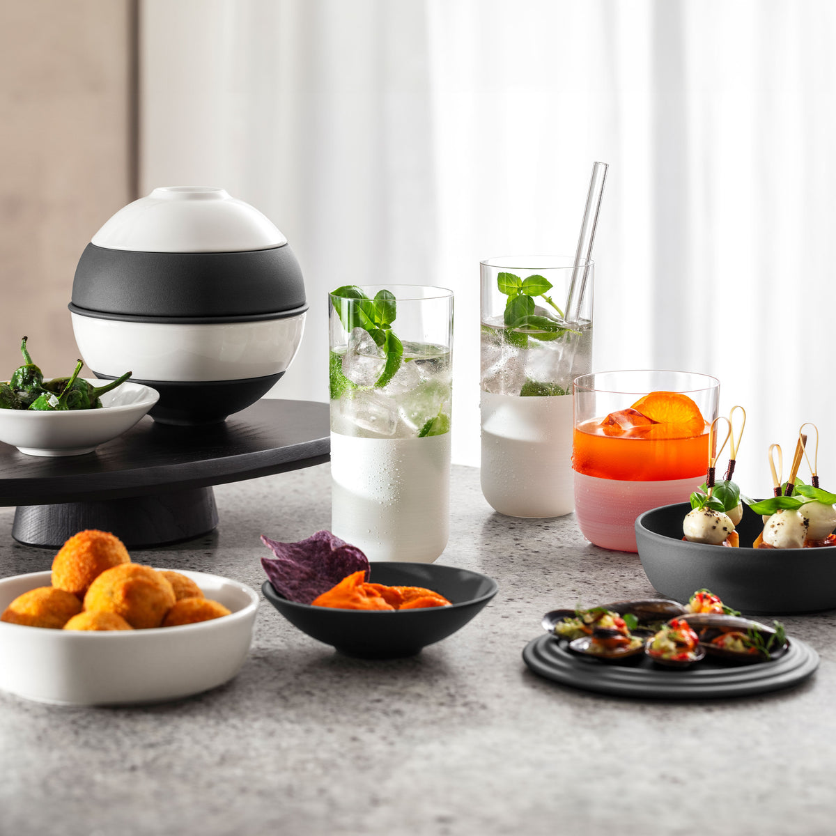 Villeroy & Boch Geschirrset – 5-teiliges Set, Ø 14 cm, H 13,8 cm, Porzellan, Schwarz/Weiss, spülmaschinenfest