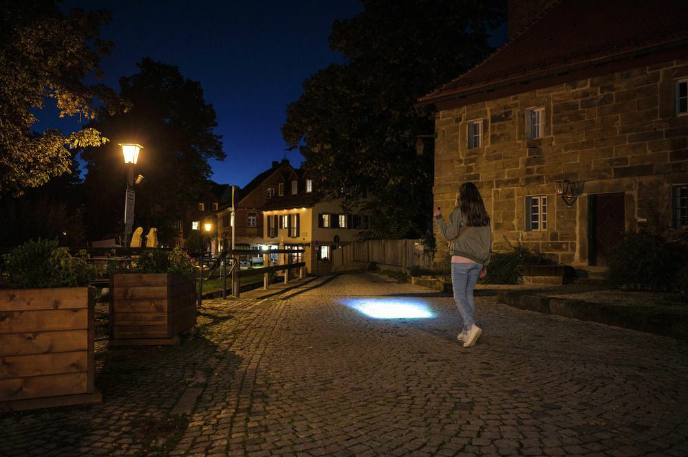 Ansmann Taschenlampe Daily Use 70B – 70 lm, 67 m, IPX4, Batteriebetrieb (AA) – Silber