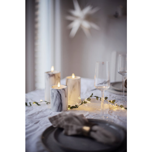 Star Trading Lichterkette Dew Drop Flower 729-53 – 1,4 m, 0,9 W, Warmweiss, Silber/Transparent, Batteriebetrieben