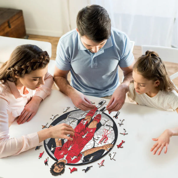 Iconic Puzzles Puzzle Liverpool FC, Mo Salah – 270 Teile – 30 × 42 cm – ab 10 J. – Holz, mehrfarbig – FSC