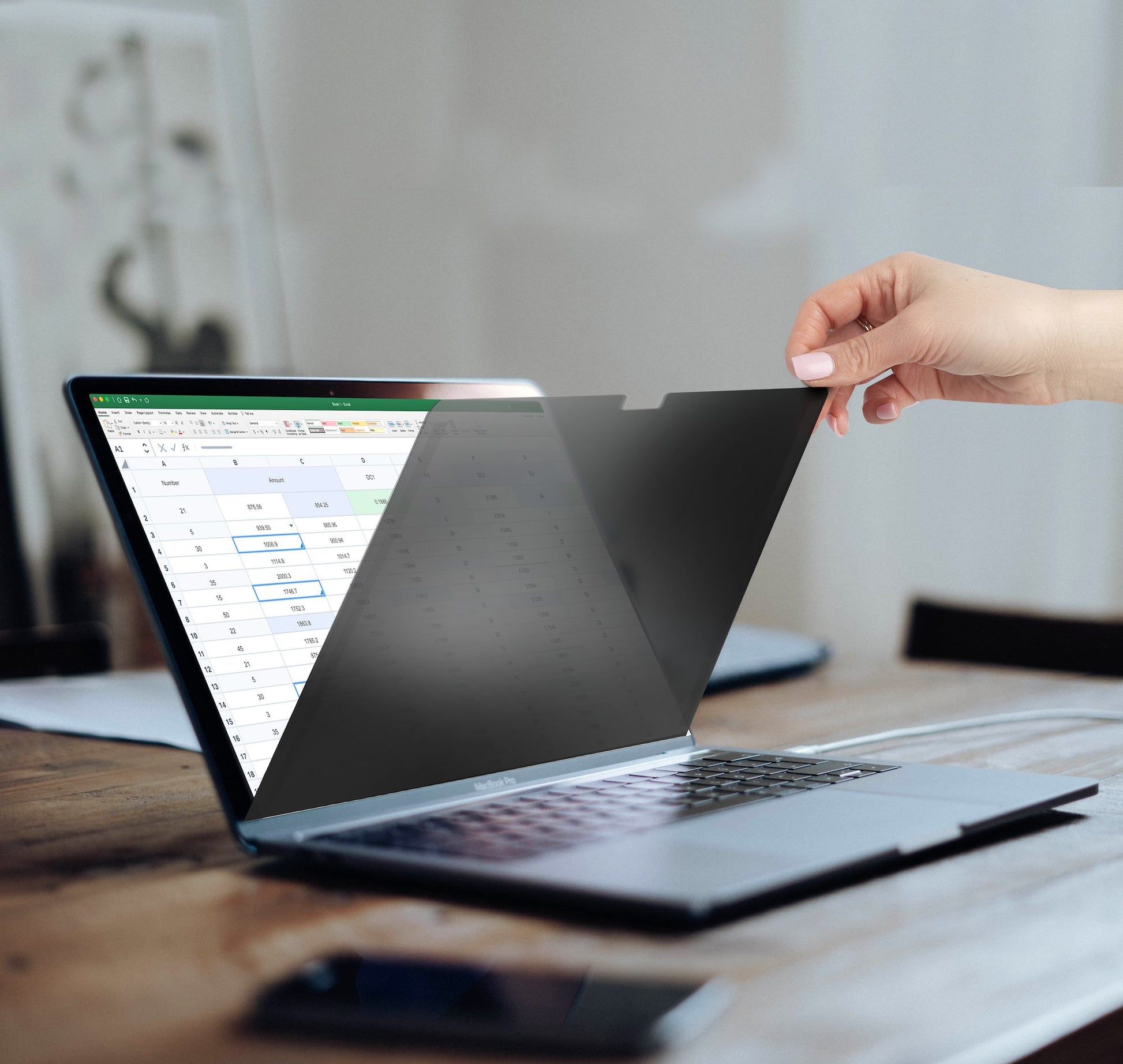 StarTech.com Displayschutz für Apple MacBook 14"