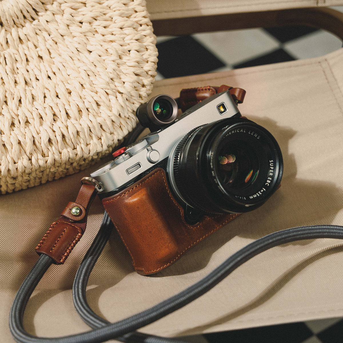 SmallRig 5449 Kamerahülle – Leder, Aluminium, Nylon – für Fujifilm X-E5 – Braun