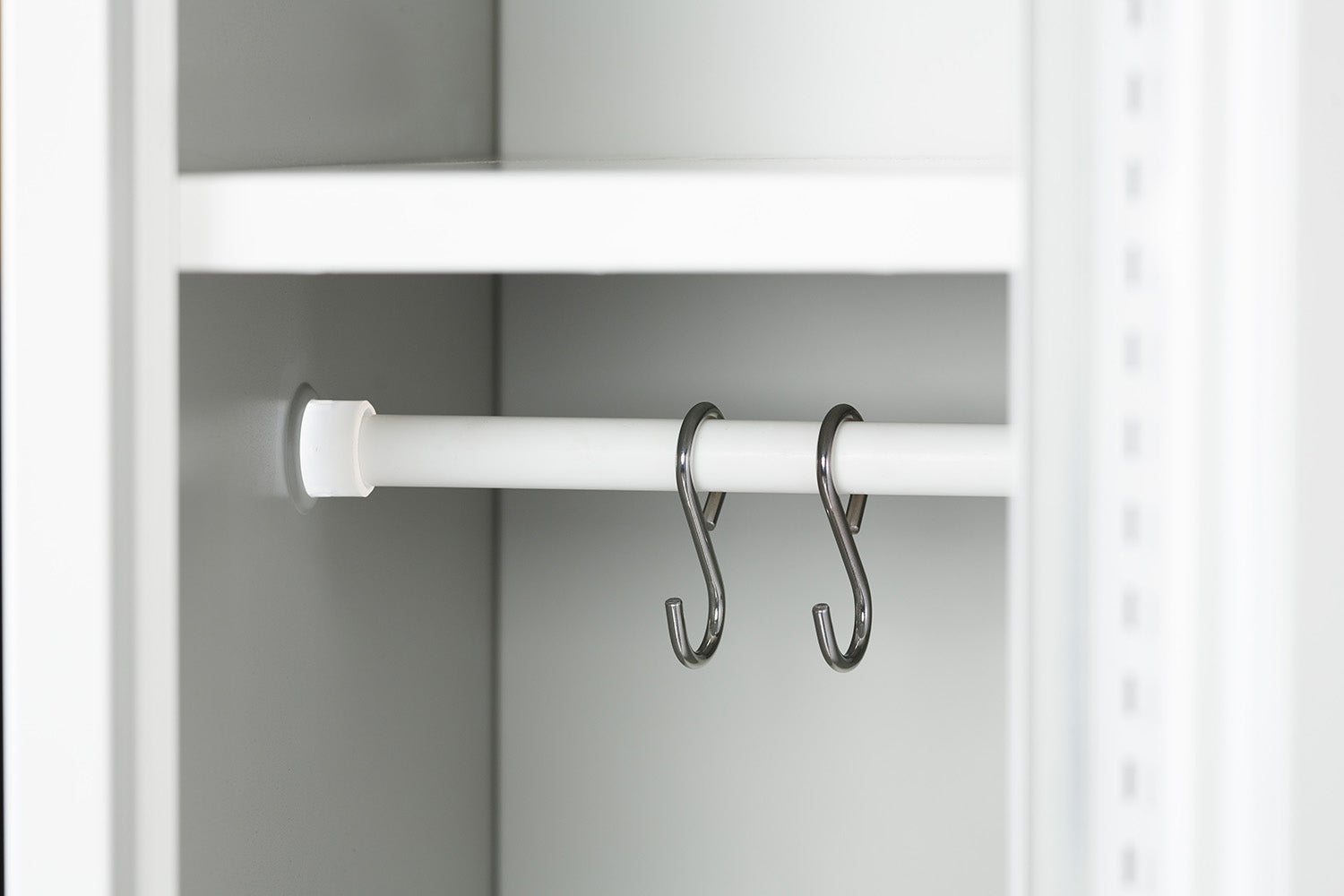 Phoenix Safe Co. PL1130 – Persönliches Schliessfach, 1 Fach, abschliessbar, 300 × 500 × 1'830 mm, grau, Stahl