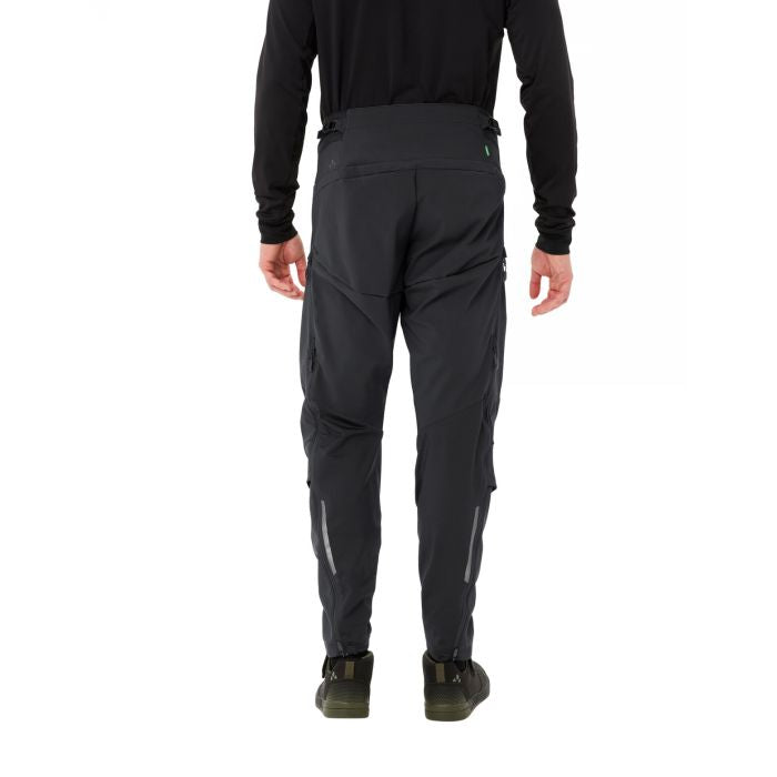 VAUDE Softshellhose Qimsa Pro – M – Schwarz, Softshell (recycelt), winddicht, wasserabweisend, reflektierend