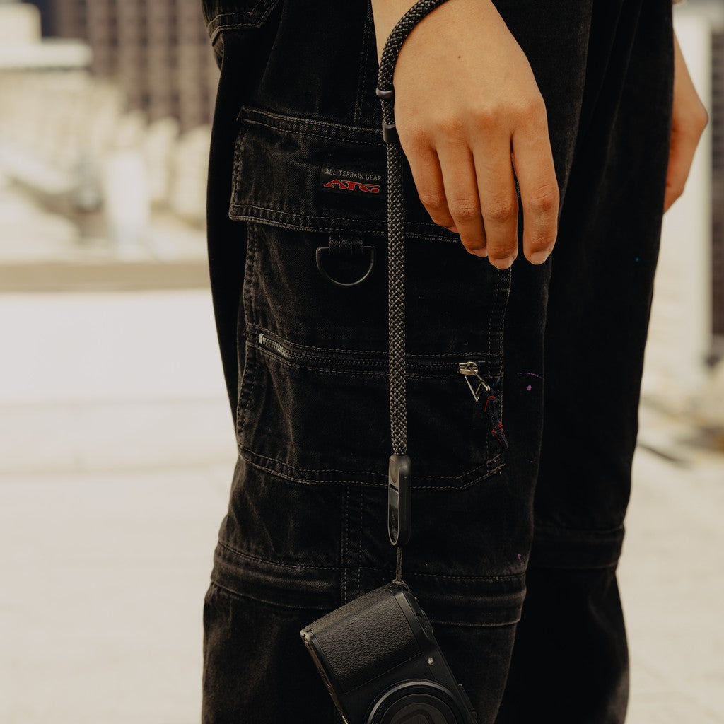 Peak Design Cuff Handriemen – verstellbar 22–28 cm, glasfaserverstärktes Nylon – für Digitalkameras – Schwarz