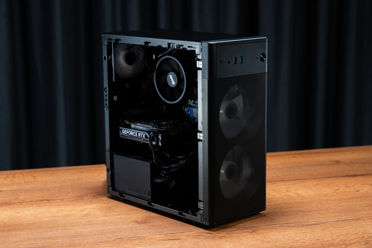 Erazer Recon P40 Tower – Intel Core Ultra 5 225, 16 GB RAM, 1 TB SSD, Windows 11 Home