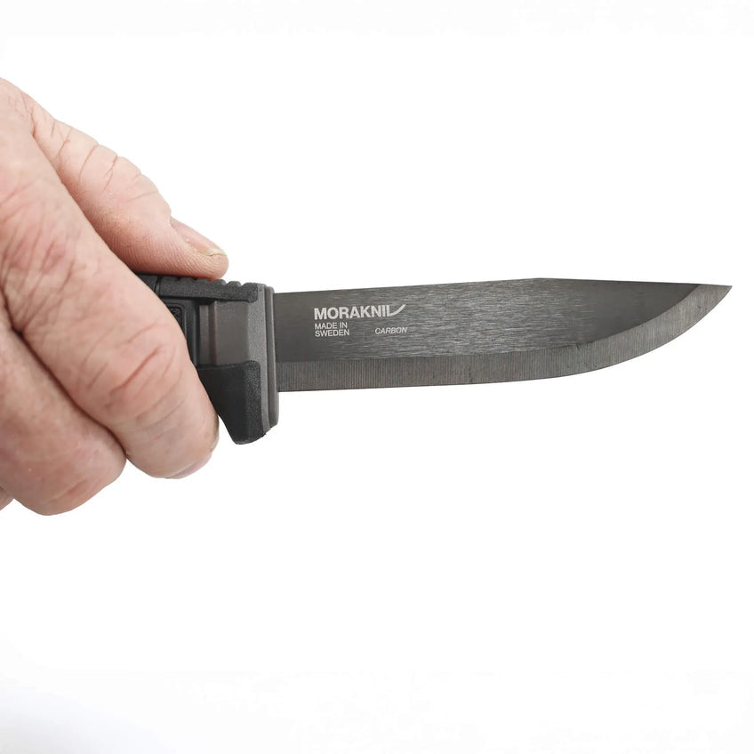 Morakniv Amberg BlackBlade – Outdoormesser 109 mm, Karbonstahl, Feststehende Klinge, mit Scheide