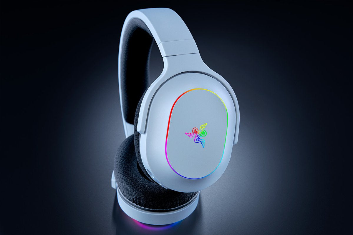Razer Barracuda X Chroma Gaming-Headset – Over-Ear, Stereo, BT, mit USB-C-Dongle, Weiss