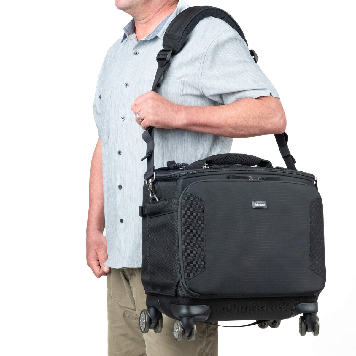 Think Tank Airport Navigator V2.0 Trolley – 22 l, 406 × 406 × 254 mm, 4.5 kg, 4 Räder – PU/Nylon – Schwarz