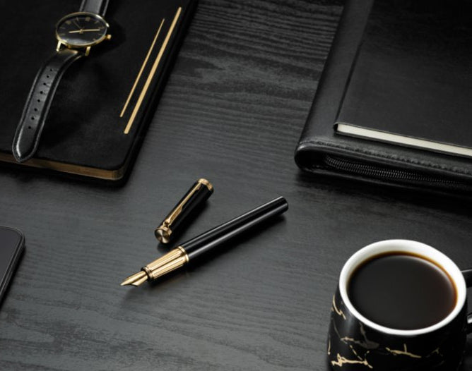 Parker Ingenuity Black G.T. – Federspitze M – blaue Tinte – Patronen – Aluminiumgehäuse