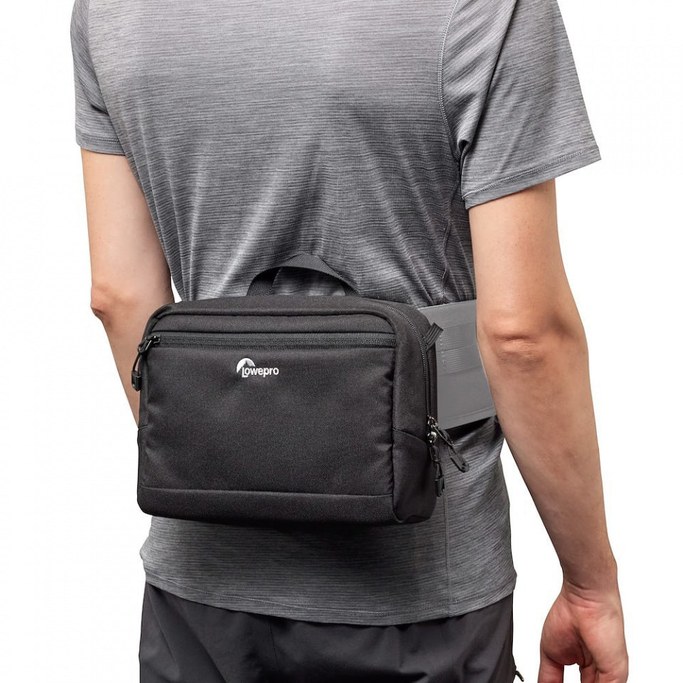 Lowepro ProTactic CS 120 III Zubehörtasche – Polyester, 3 l – Schwarz/Orange