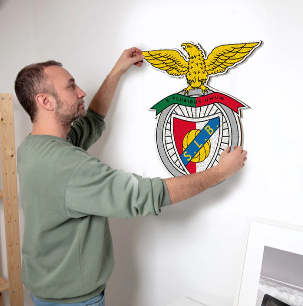 Iconic Puzzles Puzzle SL Benfica Logo – 270 Teile – 36,7×37,4 cm – ab 10 J. – Holz, mehrfarbig, FSC