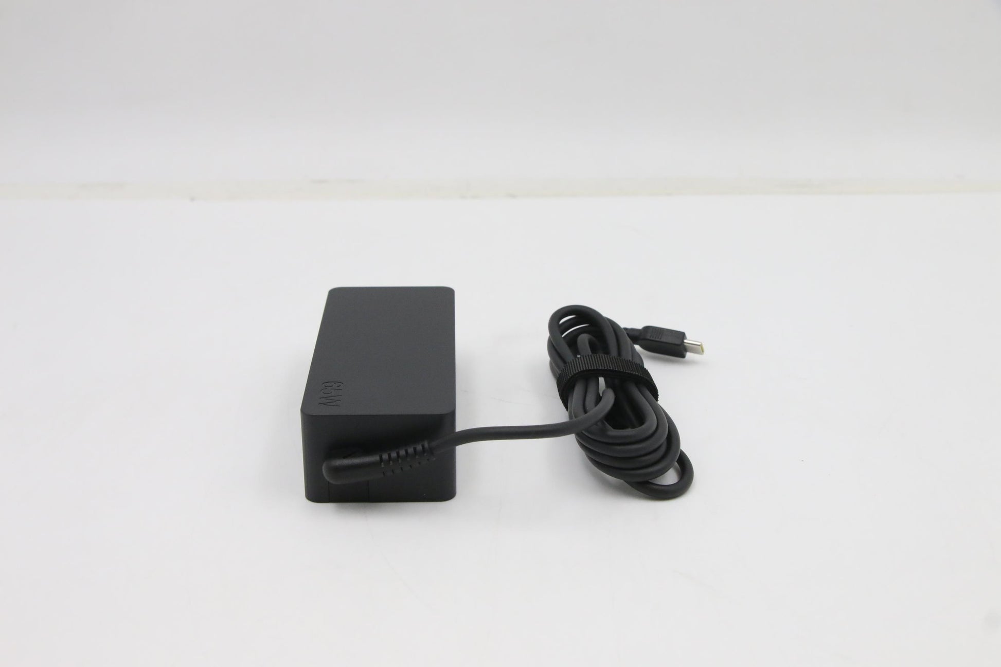 Lenovo 5A10W86255 USB-Ladegerät 65 W – USB-C×1 – für Lenovo-Laptops – Schwarz