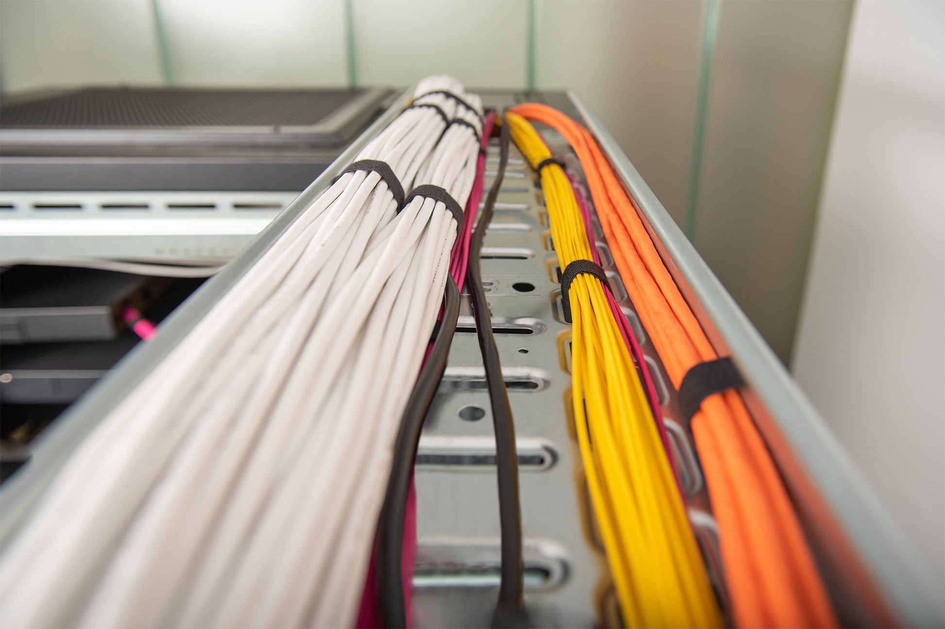 Digitus Verlegekabel – 305 m, Grau, U/UTP – 1 Stk.