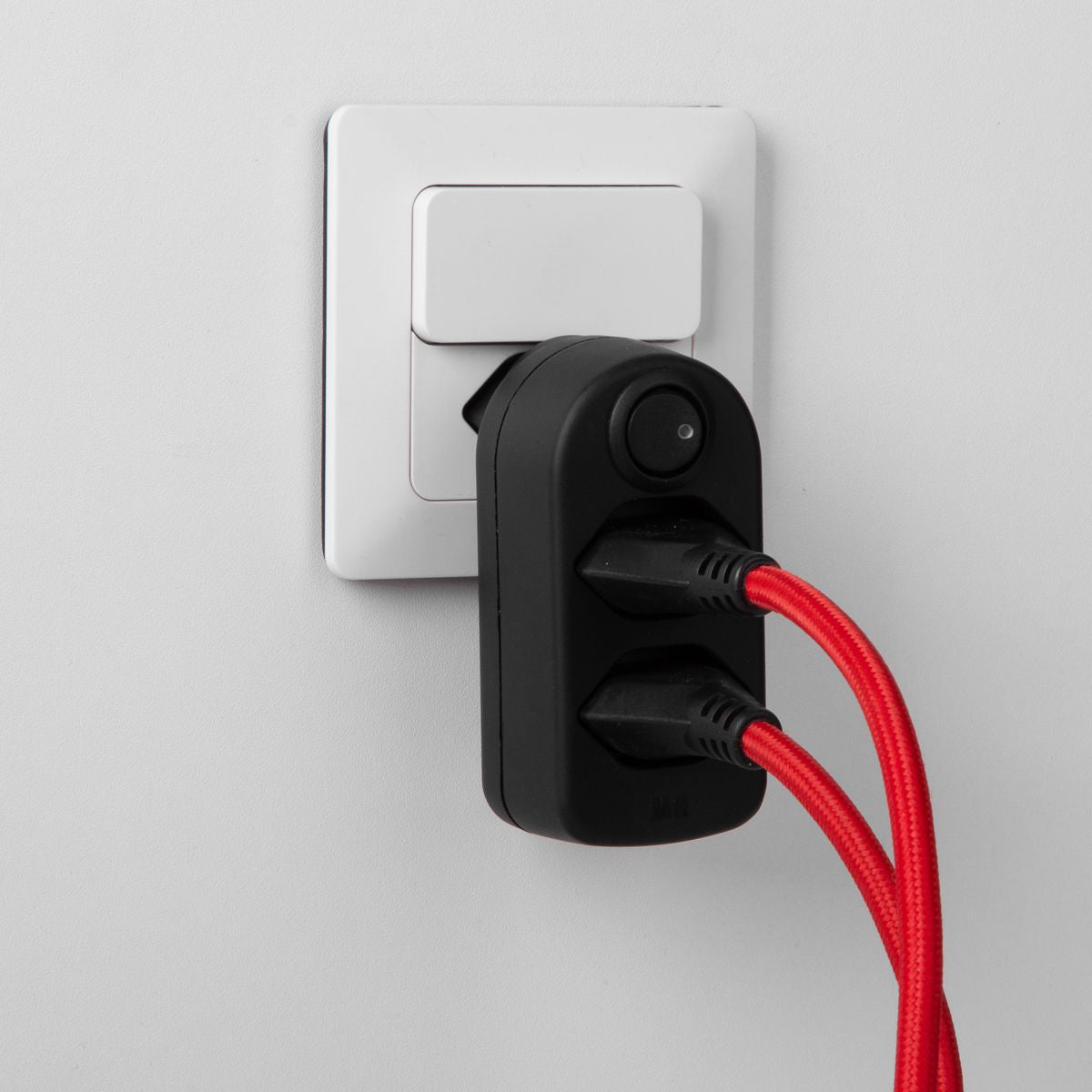 Max Hauri AG ADAPT 176510 Mehrfachstecker – T12 zu 3× T13, 230–250 V / 10 A / 2300 W, 3-fach, drehbar 320°