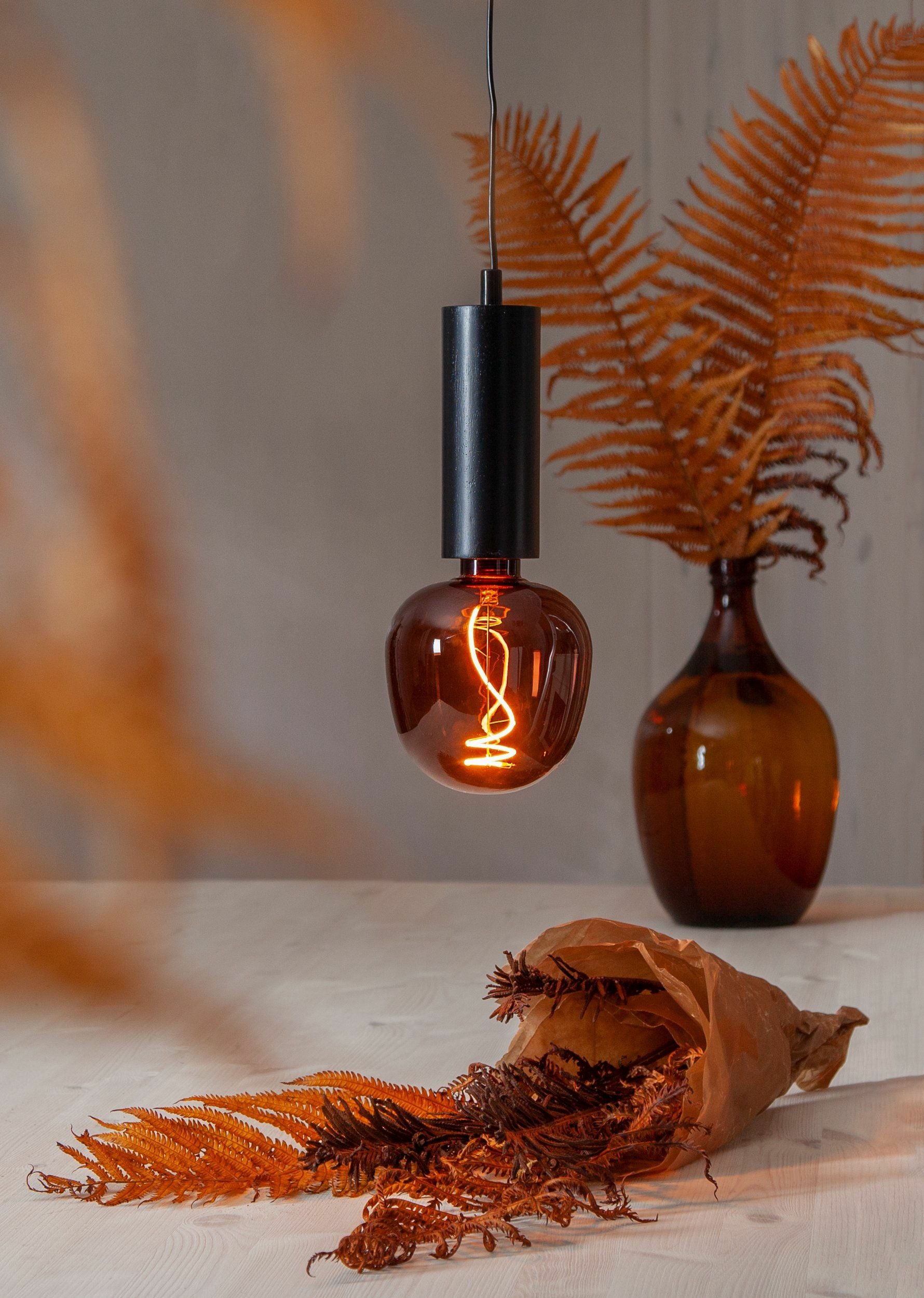 EGLO LED-Leuchtmittel Globe G125 E27 – 4 W dimmbar, 40 lm, 2000 K warmweiss, 120°, Glas Cognac