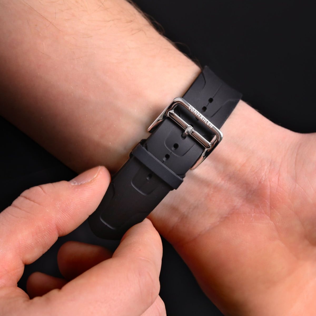 Vonmählen A. R. Exclusive Band 44–49 mm – Sportband, Schwarz, für Apple Watch