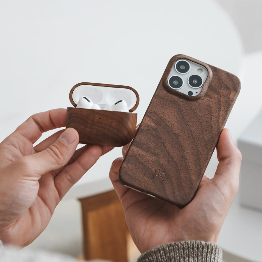 Woodcessories Backcover – für Apple iPhone 14 Plus – Walnuss – Aramidfasern
