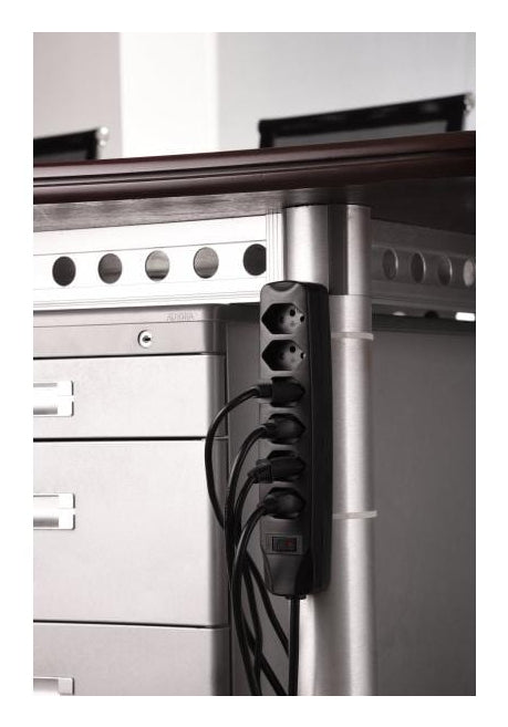 Furber. Steckdosenleiste – 7× T13, 1,5 m, mit Schalter, Schwarz